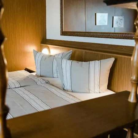 Hotel Mueller 3*